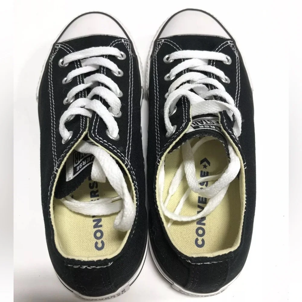 Converse Youth Chuck Taylor All Star Low Top Sneakers Black, Girls’ Size 2 M.